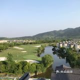 莫干山观云高尔夫庄园，位于中国千年名山