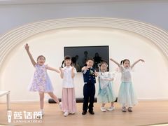-蓝话筒·少儿成人演讲口才·主持朗诵·戏剧表演(大华第一坊店)