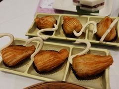榴莲千丝酥-稻香酒家·34年老字号·港式粤菜(汉街店)
