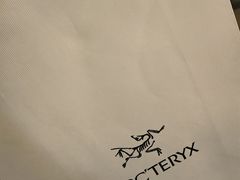 -ARC'TERYX始祖鸟(奕欧莱奥特莱斯店)