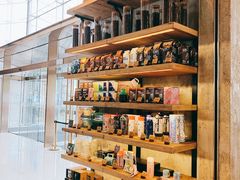 零售区-星巴克臻选(湖滨道店)
