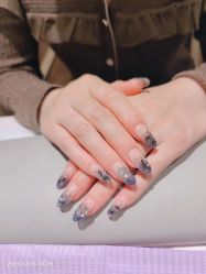 -甲·铺轻奢美甲美睫