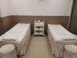 -丽复产后康复萧山旗舰中心