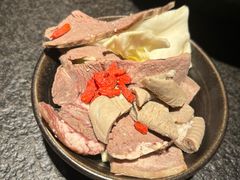 -三出山火锅(南京万象天地店)