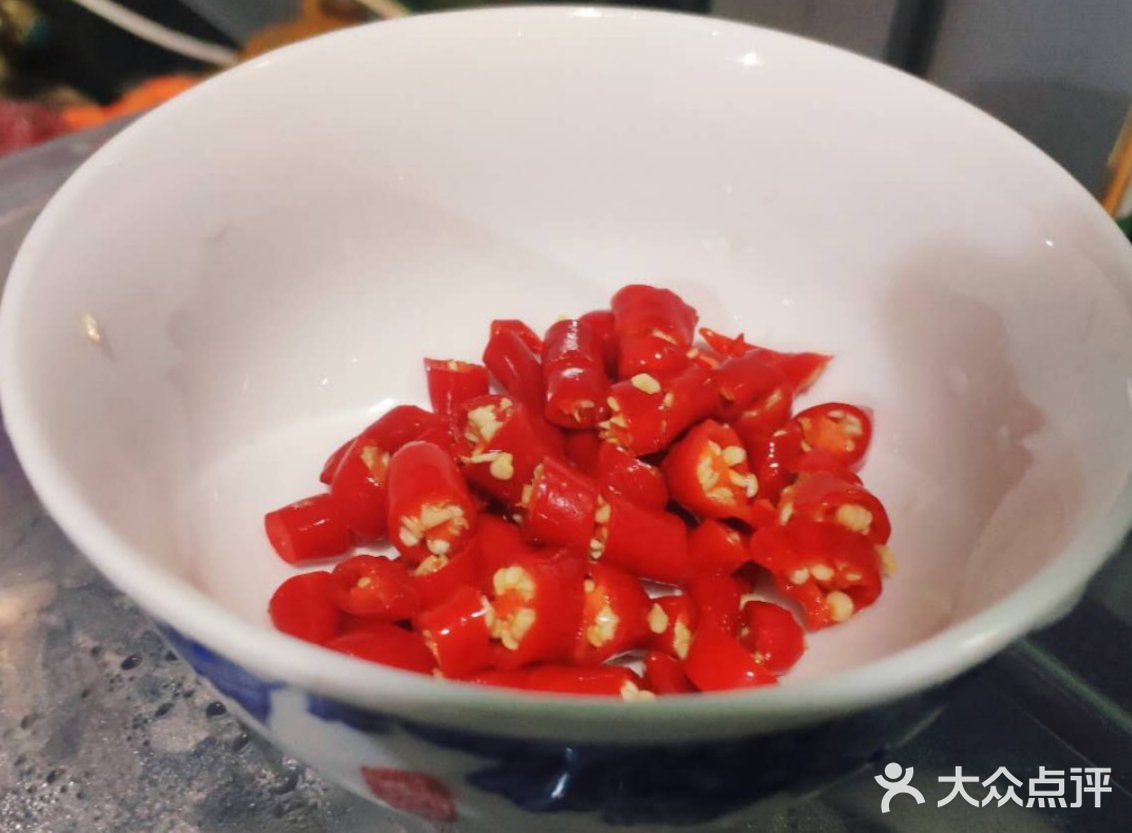 用酸梅酱代替话梅，同样好味的酸梅酱猪手