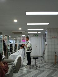 -米娜护肤造型