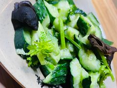 -亮亮面馆(经六路店)