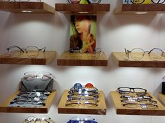 -亿视康青少儿眼镜(五官科店)