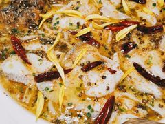 -渔语鱼酸菜鱼新川菜(来福士店)