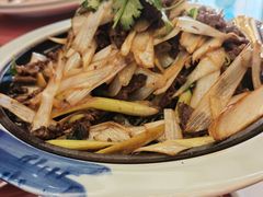 铁板爆羊肉-民族饭店-四季餐厅