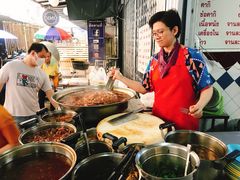 -Kha Mu Charoensang(Silom)