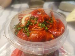 -肥肥虾庄·金牌油焖大虾(汉街SKP店)