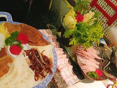 川门毛肚七绝-哥老官重庆美蛙鱼头(宝山龙湖店)