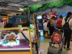 -莫莉幻想儿童乐园(深圳南山欢乐颂店)