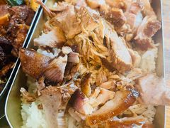 招牌肘子浇汁米饭-有肉食·虎九闽菜(798艺术区店)