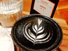 黑炭拿铁-DECAMERON十日谈(卓悦汇店)