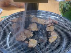 -青瓦餐厅·生鱼片·韩园烤肉(西塔店)