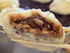 排骨馅包子-张包铺(关东古巷店)
