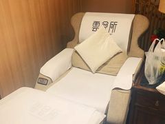-新盈光·云会所(百丈东路店)