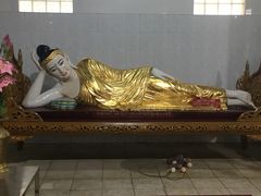 -ခြောက်ထပ်ကြီးရွှေသာလျောင်းဘုရားကြီး