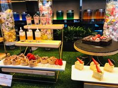 -唐拉雅秀酒店-西锦汇空中BBQ·思创餐厅