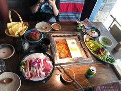 -老牌坊云南鱼豆花火锅(哈西万达店)
