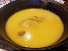 -鲜入围煮花胶鸡海鲜火锅