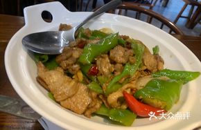 Bell Pepper Stir-Fried with Pork
