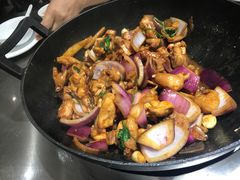 -胡须佬鸡煲四季火锅店(石厦西村直营店)