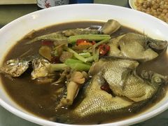 -鑫悦楼煎蟹·16年海鲜大排档