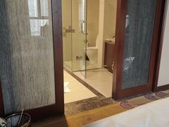 -锦龙国际酒店(天津奥体中心华苑地铁站店)