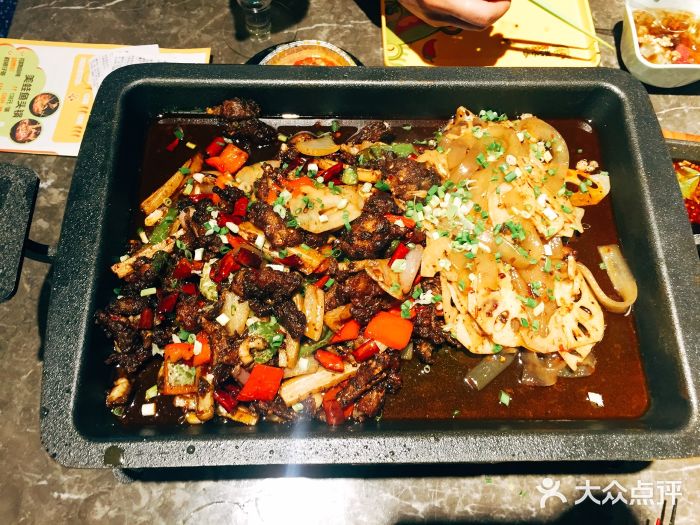 第5椒响美蛙鱼头(凯德天府天仁路店)-碳烤牛蛙锅图片-成都美食-大众