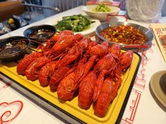 -肥肥虾庄·金牌油焖大虾(汉街SKP店)