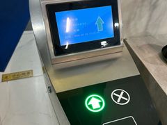 -包玉刚游泳场(黄龙恒励大厦店)