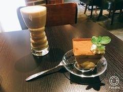 -初见咖啡(青大路店)