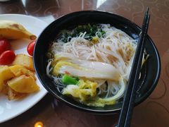 -龙岩东方凯悦商务酒店(国际美食城店)