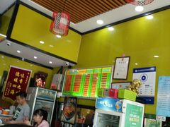-龙记桂林米粉(财满街店)