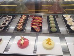 -大中华希尔顿酒店-念自助餐·嗨啤·小龙虾