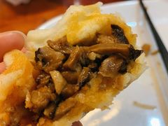 麻辣香菇鸡丁包-老陶包子铺(南大西南村店)