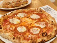 巨眼意式腊肉肠披萨-城市大道红炉披萨烘焙坊