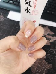 -璀璨&星光美甲美睫店