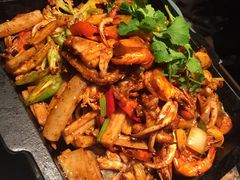 -炭舍干锅·烤鱼(扬名广场店)