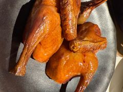 脆炸乳鸽-荣小馆(安达仕店)