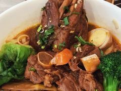 -康师傅私房牛肉面(马泉营奥莱店)