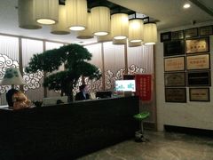 -新盈光·云会所(百丈东路店)