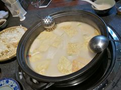 -大匠工房古船木艺术餐厅·猪肚鸡专门店(长白仙岛店)