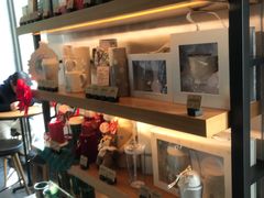 -星巴克(汾阳路店)
