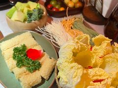 -芸山季·云南野生菌火锅(人民广场来福士店)