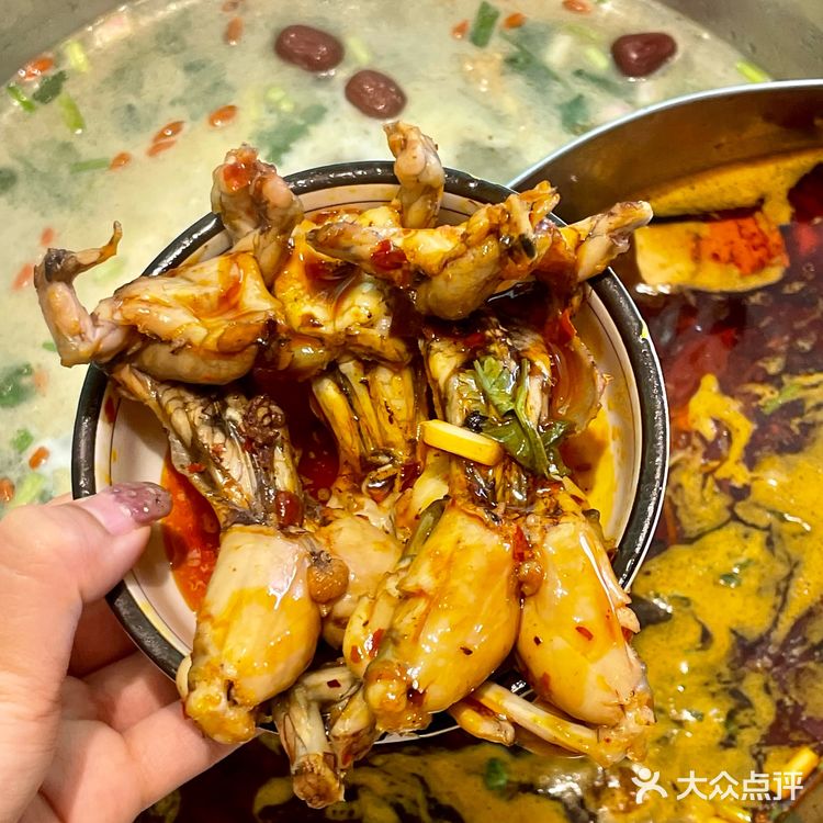 广州！这家18年老味道的田鸡真的嘎嘎香😋 