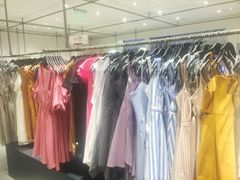 -URBAN REVIVO(欢乐海岸购物中心店)